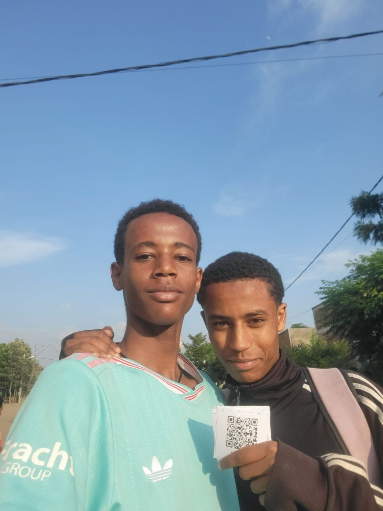 Mikiyas Alemu and Imran Mohammedbeyan working together in the field